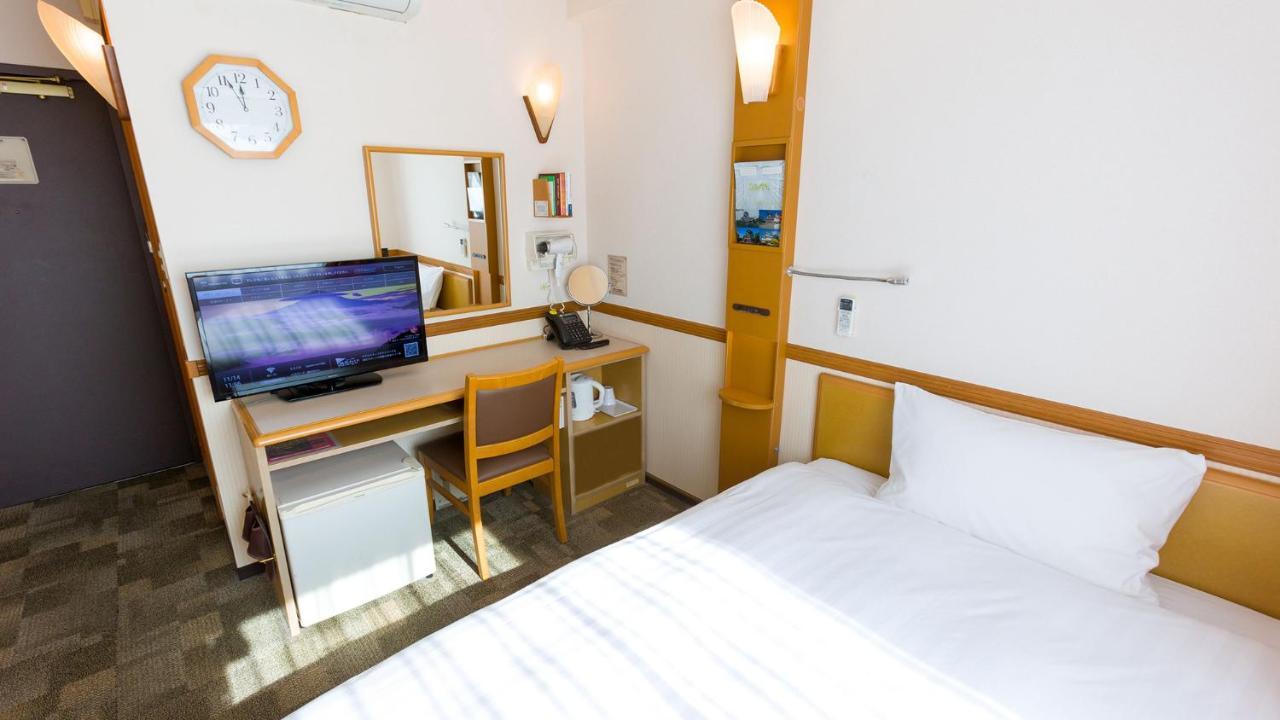 Toyoko Inn Osaka Hankyu Juso-Eki Nishi-Guchi No.1 Экстерьер фото